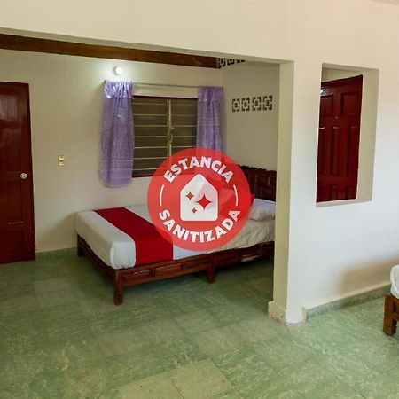 OYO Hotel Rubi Zihuatanejo Buitenkant foto