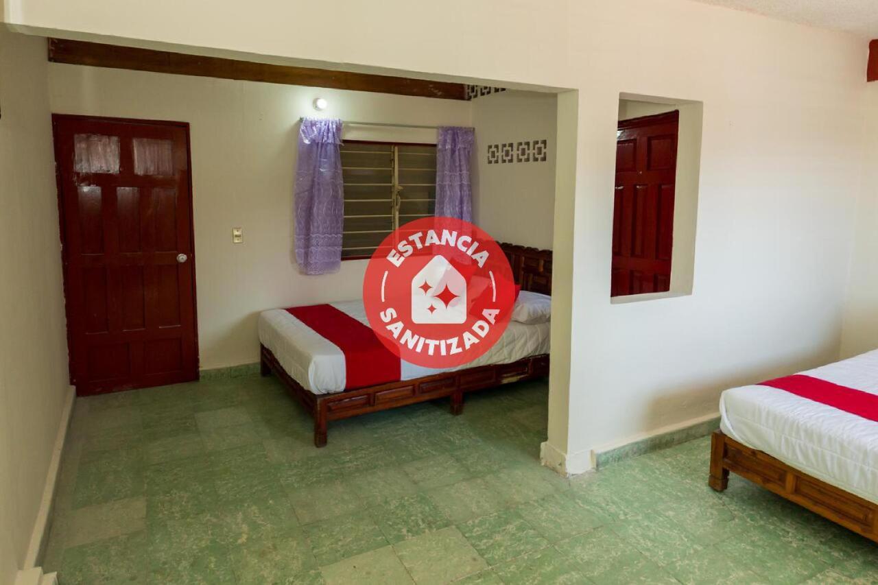 OYO Hotel Rubi Zihuatanejo Buitenkant foto
